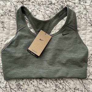 Womens Nike Swoosh Bra - size medium, gray color